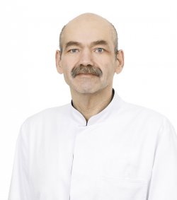 Абалов Вартан Рафаелович. хирург