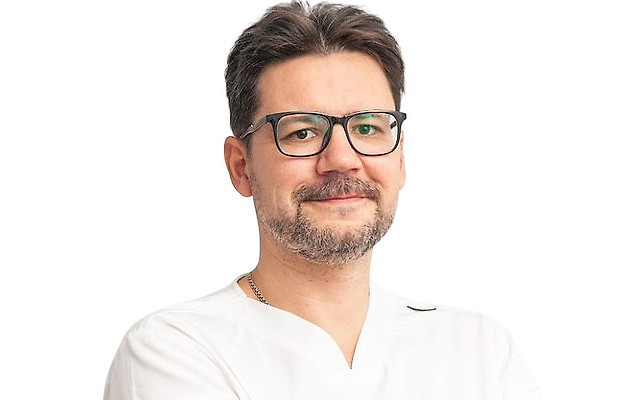Симонов Антон Борисович