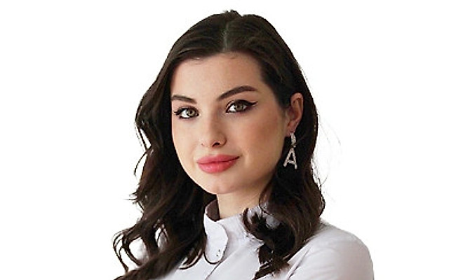Амбалова Амина Батразовна
